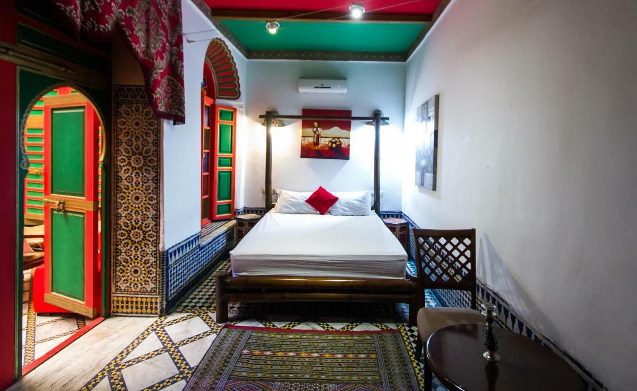 Riad Haj Palace & Spa Fes Exterior photo A room at the hotel